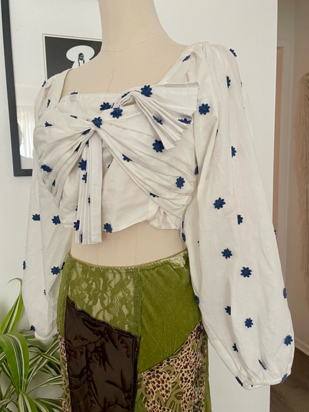 NWT FARM RIO White Cropped Top M